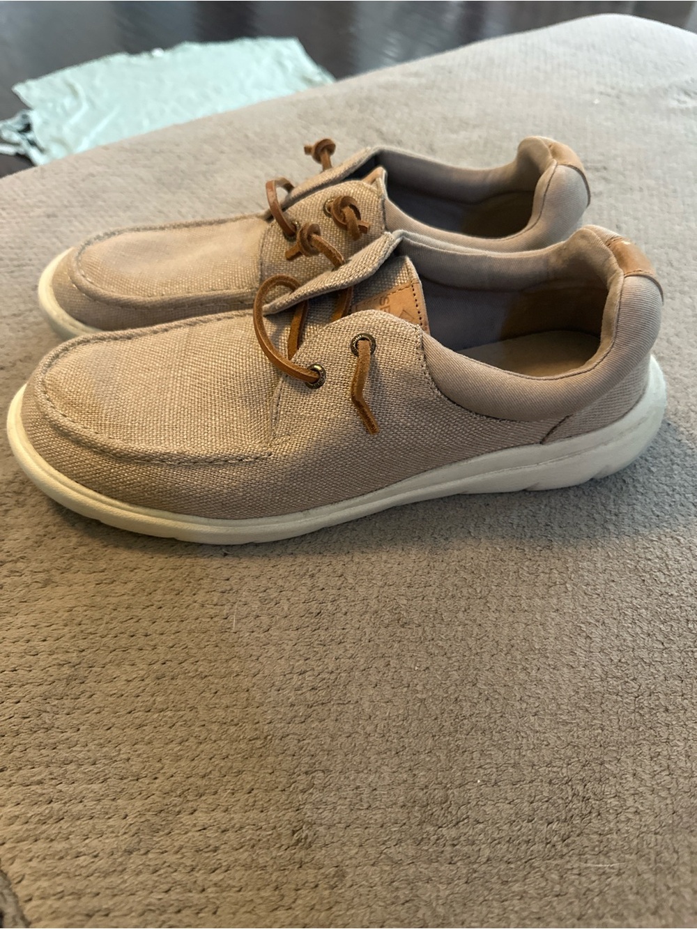 Sperry Men's Light Tan Canvas Boat Shoes with White Sole